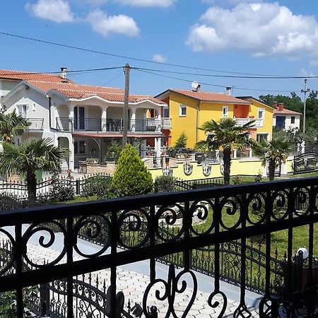 Radmani Apartments Porec Esterno foto