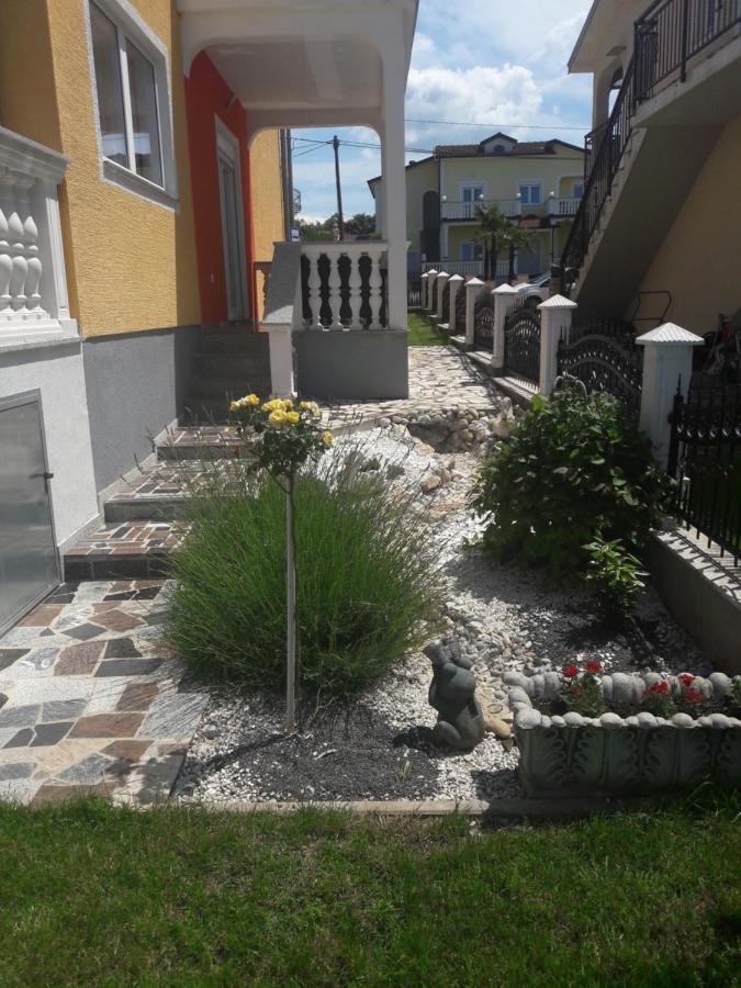 Radmani Apartments Porec Esterno foto